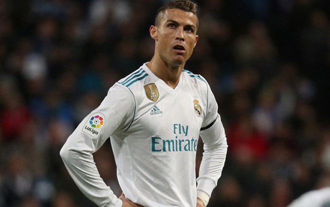 Ronaldo cảm thấy ‘ghê tởm’ với hợp đồng mang tính ‘sỉ nhục’ của Real Ảnh 2