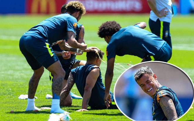 Neymar ‘bày trò ngu’ để chúc mừng sinh nhật Coutinho Ảnh 2