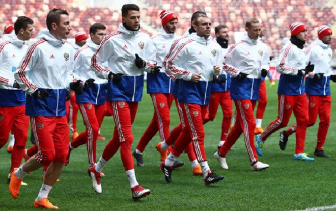 Khó khăn không lời giải của đội bóng kế thừa Liên Xô Ảnh 2