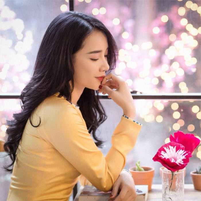 Để chung kiểu tóc Hậu Duệ Mặt Trời: Nhã Phương và Song Hye Kyo ai xuất sắc hơn