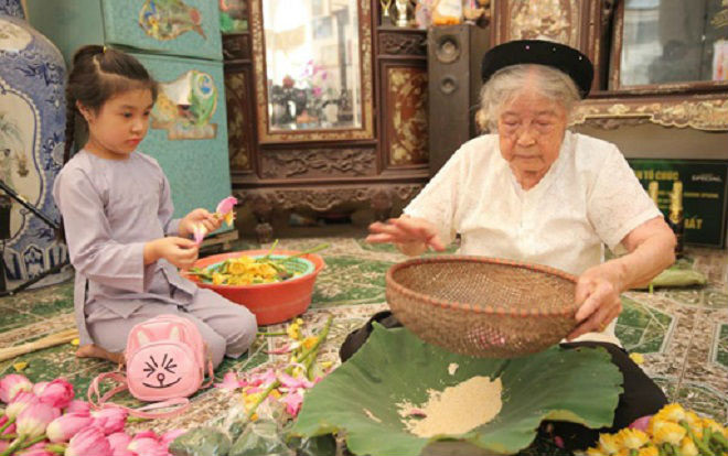 Người 'gánh' trà sen qua hai thế kỷ Ảnh 2