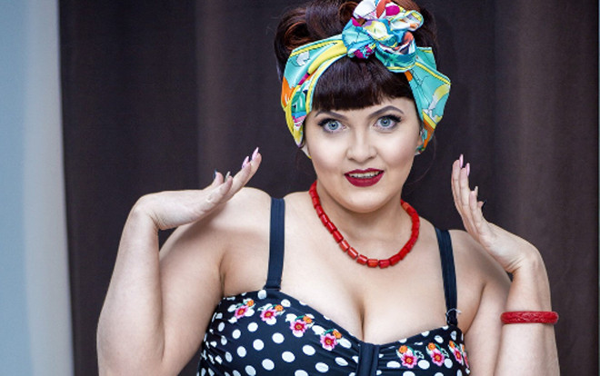 Đăng ảnh mặc bikini lên mạng, nữ giáo viên Nga bị đuổi việc Ảnh 2