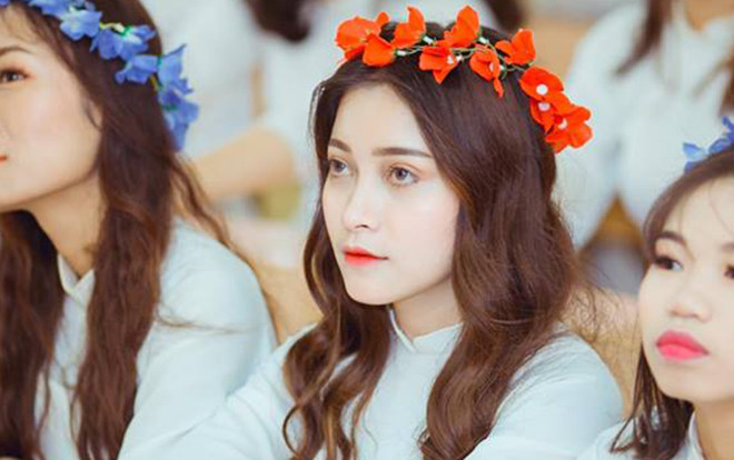 Nữ sinh xinh đẹp tựa thiên thần nổi tiếng trên MXH: 'Mình đang 'bế quan' ôn thi nên không biết thiên hạ nói gì' Ảnh 2