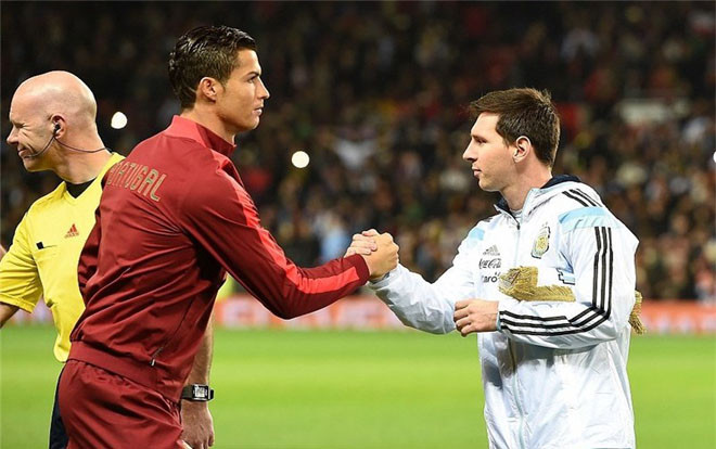 Gọi Ronaldo là Siêu Nhân, Messi gọi là gì? Ảnh 2