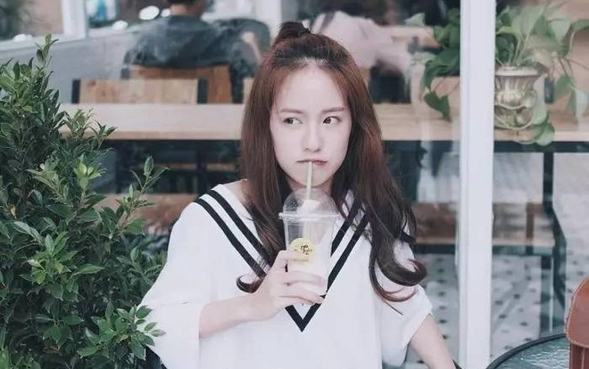 Răng ố vàng vì mê trà sữa, nghiền cà phê, đừng lo vì có ngay 5 cách này! Ảnh 2