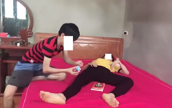 Thanh niên làm clip đốt pháo ở vùng nhạy cảm của bạn gái, bị cư dân mạng 'ném đá' vì 'câu like ngu ngốc' Ảnh 2