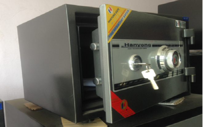 Nghi con cùng nhóm bạn trộm két sắt của gia đình chứa hơn 1 tỷ đồng trong mùa World Cup Ảnh 2