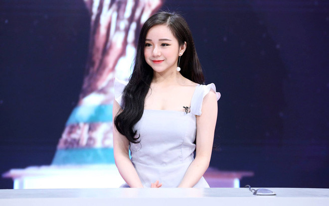 Cận cảnh nhan sắc 'triệu người say' của ‘thánh nữ ngủ gật' trên VTV Ảnh 2