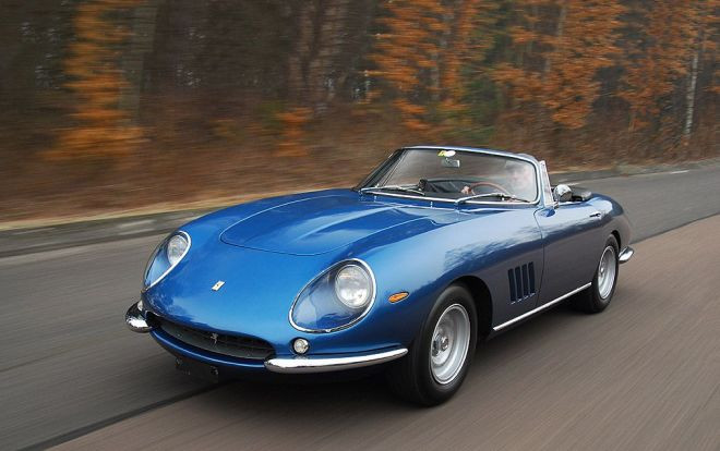 7 xế hộp có mức giá bằng cả một gia tài từng lên sàn đấu giá Ảnh 2