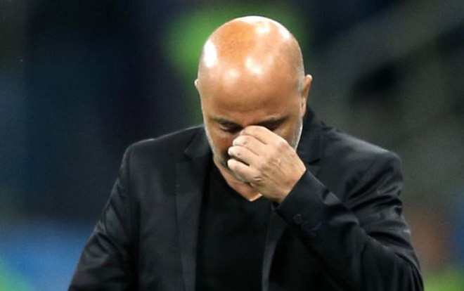 Thua thảm trước Croatia, HLV đội tuyển Argentina mong được tha thứ Ảnh 2