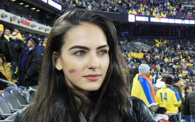 Hình ảnh các CĐV nữ xinh đẹp trên khán đài cổ vũ World Cup khiến người ta phải ùn ùn kéo đến Nga! Ảnh 2