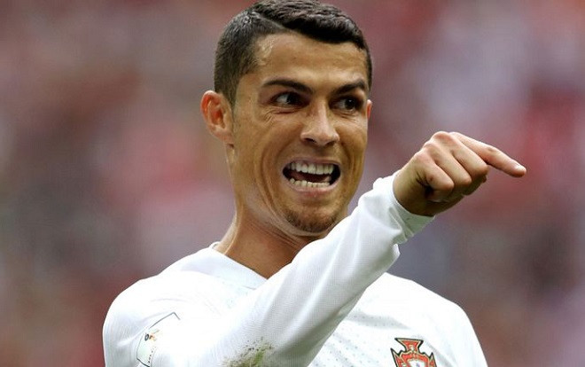 Cổ động viên Iran tra tấn giấc ngủ của Ronaldo và đồng đội nhằm giúp đội nhà chiến thắng Ảnh 2