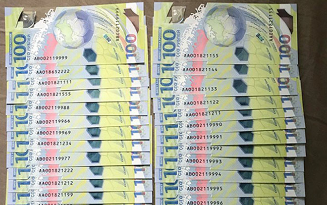 Người Việt ở Nga kiếm bộn nhờ cơn sốt tiền lưu niệm World Cup Ảnh 2