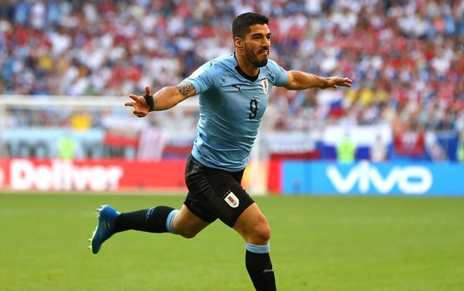 Hạ tuyển Nga 3-0, Uruguay thách thức Bồ Đào Nha và Tây Ban Nha Ảnh 2