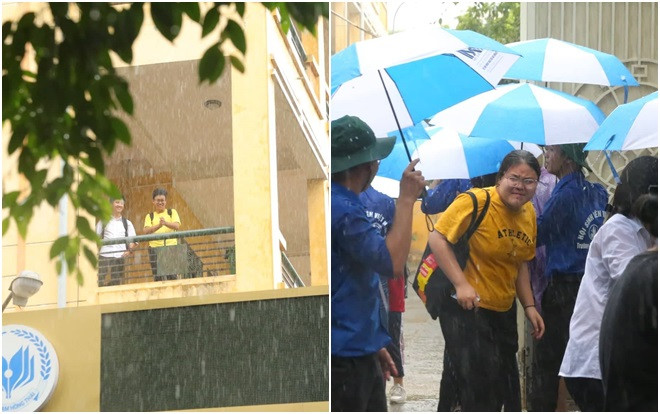 Kết thúc ngày chinh chiến cuối cùng của kỳ thi THPT quốc gia, sĩ tử Hà Nội 'ướt như chuột lột' vì ra về giữa cơn mưa tầm tã Ảnh 2