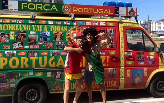 Lái xe hơn 7.000km chỉ để… xem Christiano Ronaldo thi đấu Ảnh 2