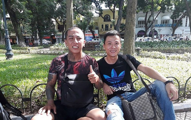 Gặp gỡ chàng tài xế Grab Bike nói 10 thứ tiếng: 'Nếu không được học tiếp ngôn ngữ thứ 11, não sẽ bị đói' Ảnh 2