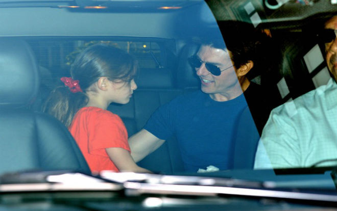 Sau gần 7 năm bỏ rơi, Tom Cruise đã quyết định gặp con gái khi thấy cô bé bán nước chanh ở lề đường Ảnh 2