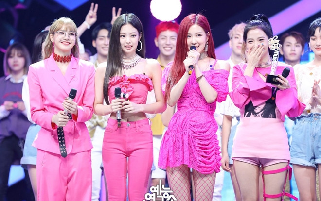 Bạn có biết: BlackPink vừa đá văng 'Love scenario' (iKON) khỏi top lượt nghe Gaon 2018? Ảnh 2