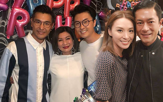 Dàn sao TVB đến chúc mừng sinh nhật 'bà trùm' Lạc Di Linh Ảnh 2