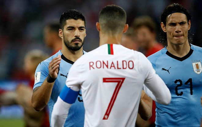 Uruguay loại Bồ Đào Nha: Messi và Ronaldo dắt nhau về nước Ảnh 2