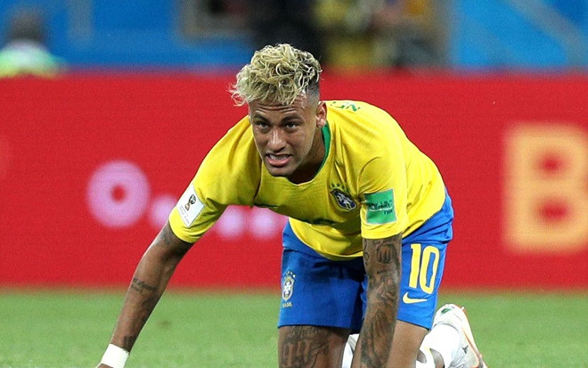 Vì sao Neymar không còn đi vớ rách trong ngày hạ Mexico? Ảnh 2