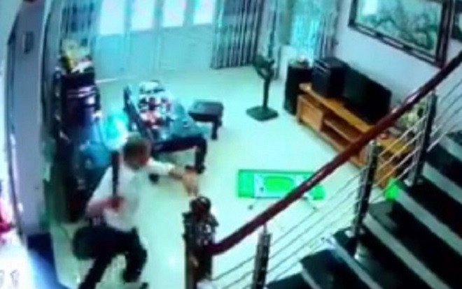 Vụ Trưởng phòng y tế Trung tâm cai nghiện cầm dao truy sát 3 người rồi tự sát: 'Gặp ai đối tượng chém người đó, cả đứa trẻ cũng không tha' Ảnh 2