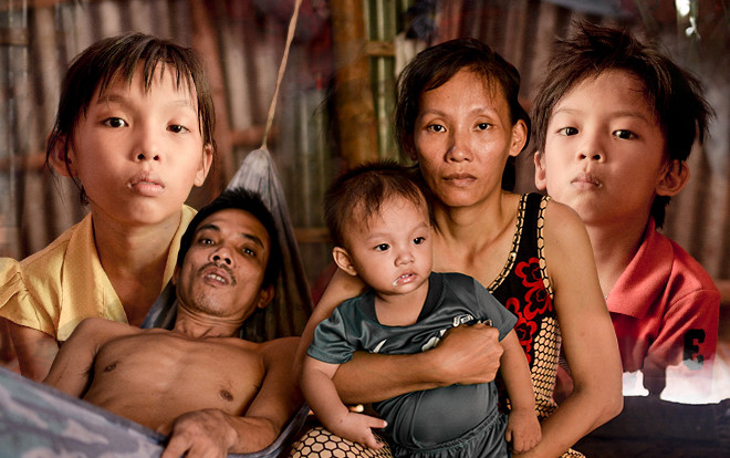 Người vợ tâm thần chăm 3 con thơ cùng chồng u não, đếm từng ngày còn sống: 'Dù chết cũng chỉ mong các con có cơ hội đến trường' Ảnh 2