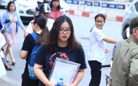 Khắp TP.HCM không tìm thấy nổi 1 điểm 9, chỉ 1% thí sinh trên 8 điểm thi môn Ngữ văn THPT quốc gia Ảnh 2