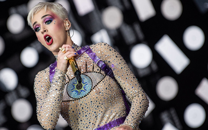 Chuyện gì đang xảy ra thế này: Katy Perry phải giảm giá 50% vé 'Witness: The Tour' nhưng vẫn ế ẩm! Ảnh 2