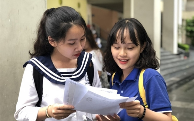 Tin vui khiến gần 1 triệu sĩ tử thở phào: Đã xuất hiện điểm 9,5 thi môn Ngữ văn THPT quốc gia, số bài bị điểm liệt ở mức thấp Ảnh 2