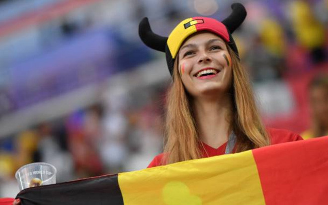 ‘Không thể rời mắt’ trước dàn fan nữ tuyển Bỉ và Brazil Ảnh 2