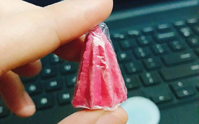 Thuốc giun quả núi - 'món ăn vặt' 1 năm 1 lần của thế hệ 8X, 9X Ảnh 2