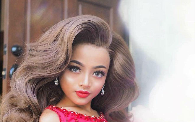 Nhìn qua cứ tưởng Hoa hậu tương lai nhưng khi xem ảnh trước make up của tiểu mỹ nhân này, ai cũng ngỡ ngàng Ảnh 2