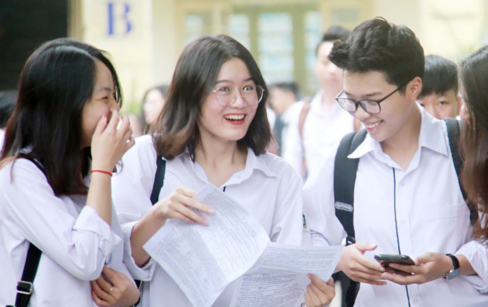 CHÍNH THỨC: Hôm nay, hơn 900 nghìn thí sinh biết điểm thi THPT quốc gia 2018 Ảnh 2