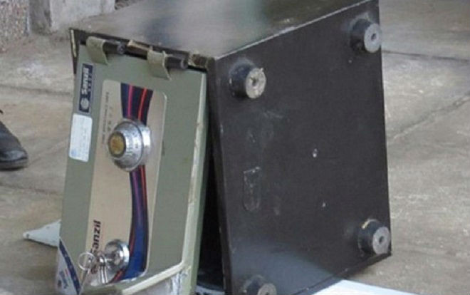 Nhân viên lái xe kiêm sửa chữa điện nước đột nhập trụ sở công ty 'công phá' 6 két sắt rồi 'khoắng' gần 4 tỷ đồng Ảnh 2