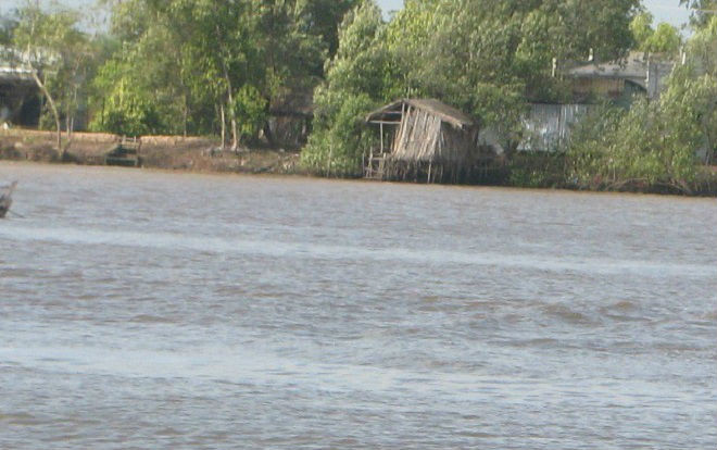 Bơi qua sông sang nhà cha mẹ vợ sau cuộc nhậu, nam thanh niên đuối nước thương tâm Ảnh 2