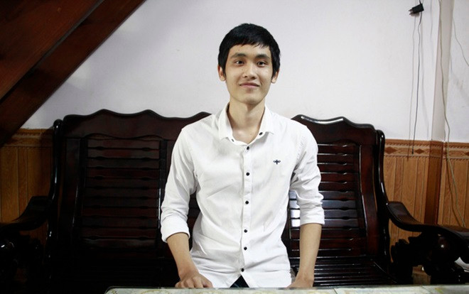 Nam sinh phố núi đạt điểm 10 tiếng Anh: 'Vừa học vừa giải trí bằng tiếng Anh' Ảnh 2