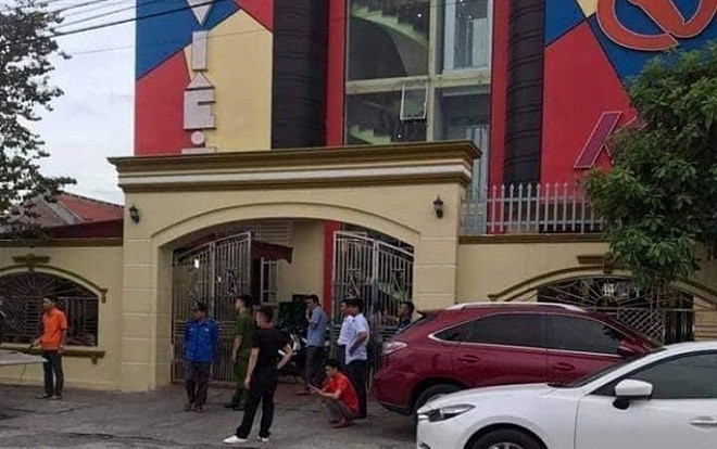 Đột kích 'động lắc' trá hình karaoke, phát hiện 13 thanh niên có biểu hiện phê ma túy Ảnh 2