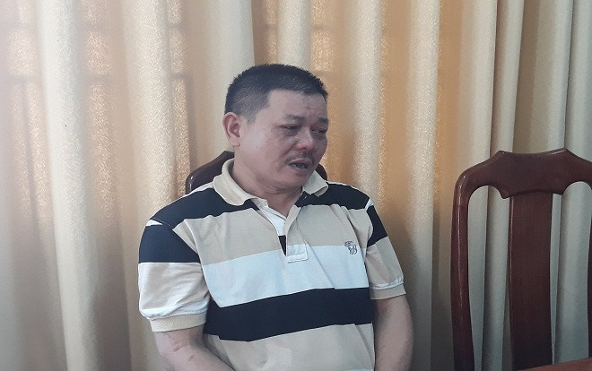 Trinh sát hình sự hóa trang thành người phun thuốc diệt muỗi bắt đối tượng trốn truy nã Ảnh 2