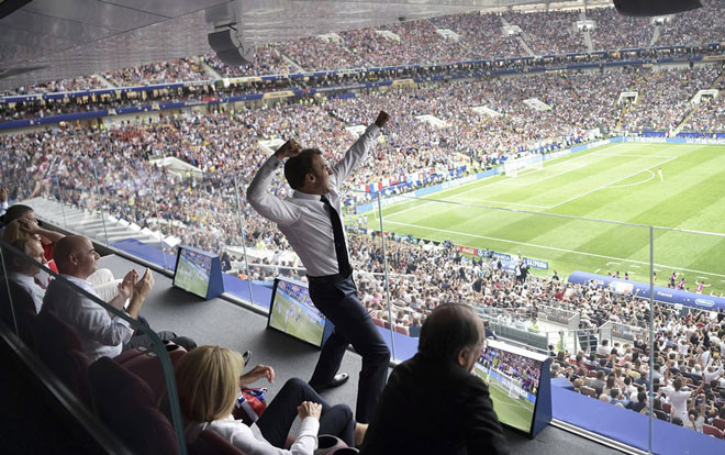 Tổng thống Macron 'gây sốt' với màn ăn mừng Pháp vô địch World Cup Ảnh 2