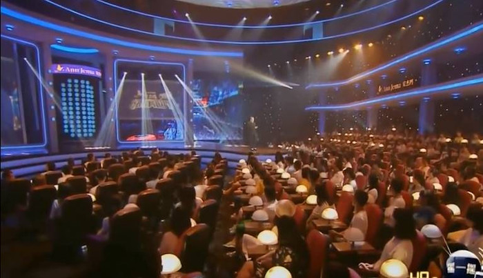 Clip Âu Dương Chấn Hoa khiến hàng triệu người khóc: 'Đừng lấy sự bận rộn làm cái cớ của bản thân'