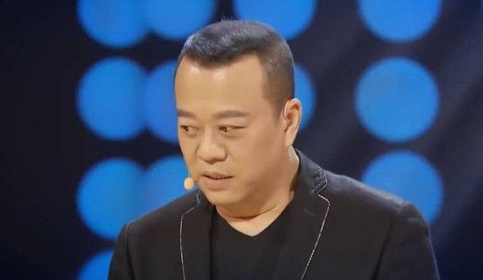 Clip Âu Dương Chấn Hoa khiến hàng triệu người khóc: 'Đừng lấy sự bận rộn làm cái cớ của bản thân'