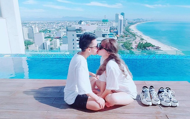 Tô Trần Di Bảo và vợ khiến hội FA 'muốn khóc' vì những khoảnh khắc ngọt ngào trong chuyến du lịch mới nhất của mình Ảnh 2