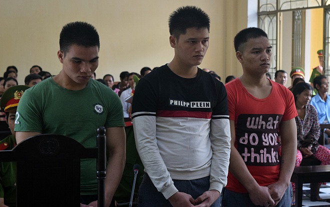 Bị đánh vì vào khu nội trú 'tán gái', nam sinh lớp 12 gọi người nhà đến đâm chết bảo vệ trường Ảnh 2