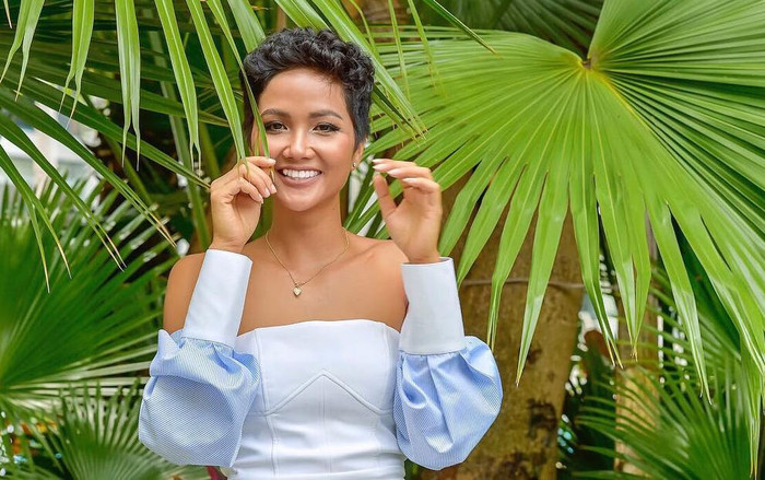 H'hen Niê khiến fan giật mình khi bất ngờ bánh bèo và tóc xoăn cực đáng yêu Ảnh 2