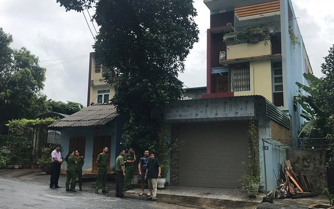 Bê bối điểm thi ở Hà Giang: Công an khẩn cấp khám xét nhà riêng của người 'hô biến' điểm thi cho 144 thí sinh Ảnh 2