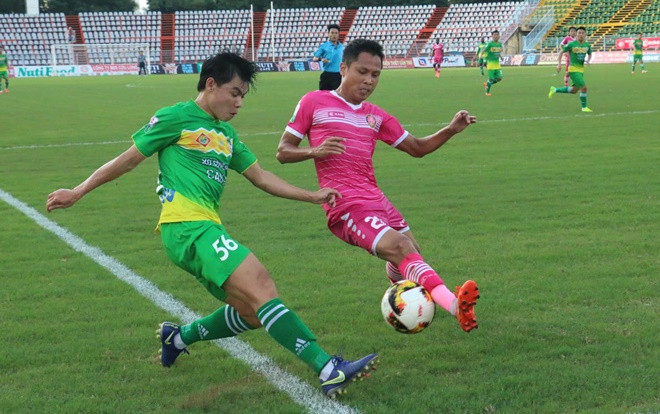 HLV Nguyễn Thành Công cao tay ấn, Sài Gòn thắng dễ Cần Thơ Ảnh 2