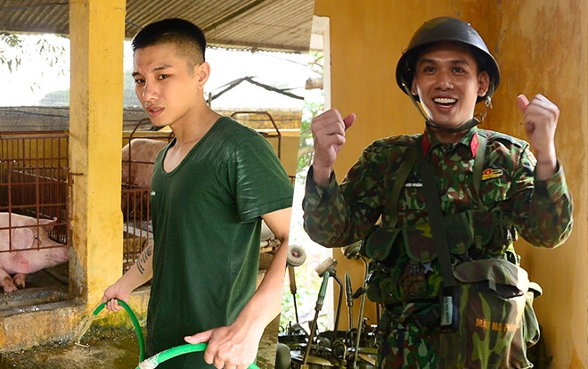 Juun Đăng Dũng trở thành 'hiệp sĩ chăn lợn', Đại Nhân bất ngờ bị chê vì gấp chăn quá xấu Ảnh 2