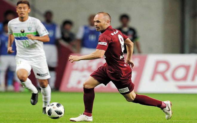 Cựu ngôi sao Barca có màn ra mắt thảm hoạ Ảnh 2